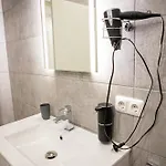 Hannibal - Design Magnolia 1, Vw Naehe, Parkplatz, Kueche, Highspeed-wlan, Fitness, Solarium * ウォルフスブルク