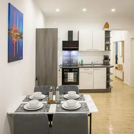 Apartment Hannibal - Design Magnolia 1, Vw Naehe, Parkplatz, Kueche, Highspeed-wlan, Fitness, Solarium *