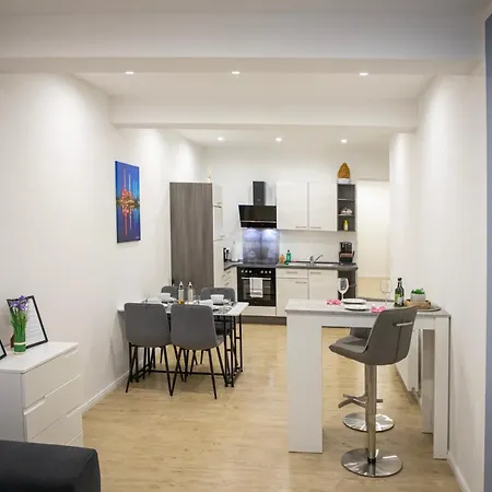 Hannibal - Design Magnolia 1, Vw Naehe, Parkplatz, Kueche, Highspeed-wlan, Fitness, Solarium Wolfsburg